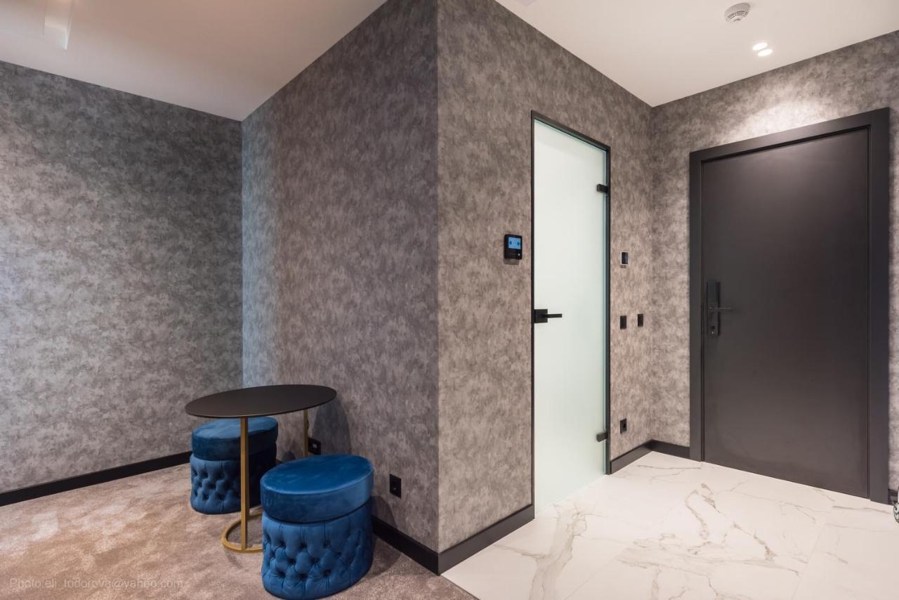 Lotus Luxury Rooms Varna Exteriör bild