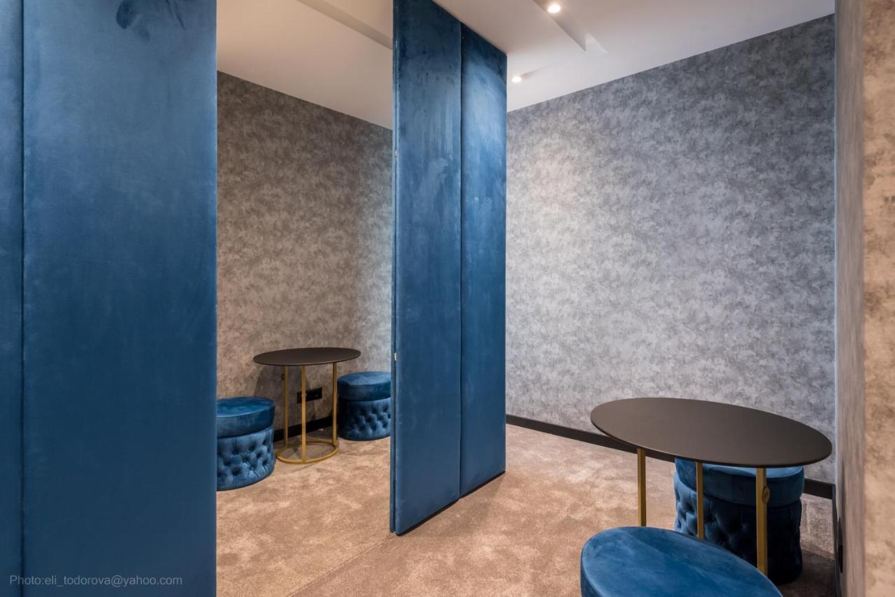 Lotus Luxury Rooms Varna Exteriör bild